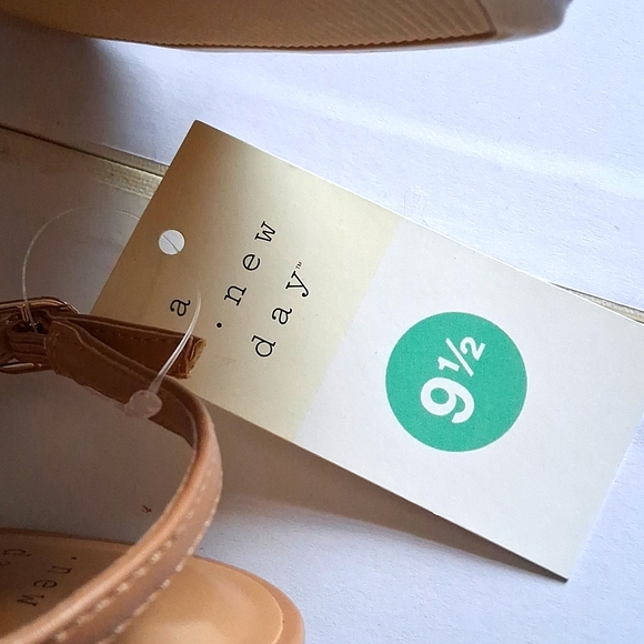 A New Day Tan Strappy Heels - Picture 4 of 5